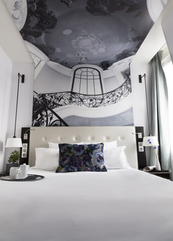 Tête de lit réalisée pour l’hôtel Gustave à Paris